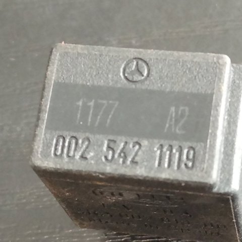 Блок управління вентилятором 0025421119 MERCEDES