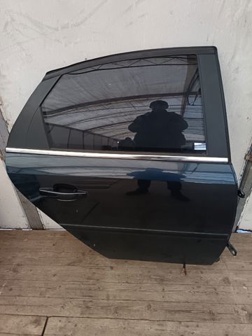 Двері задні в зборі 0124608 GM