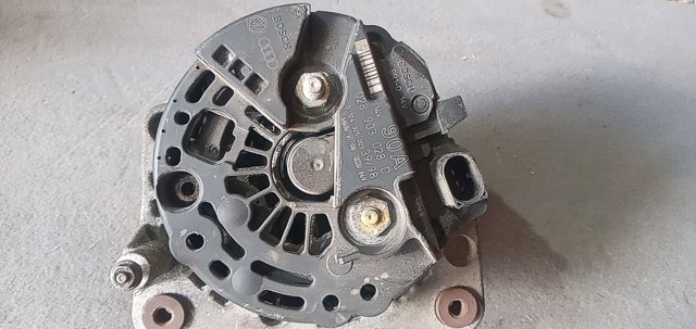 Авто генератор 028903028D VAG