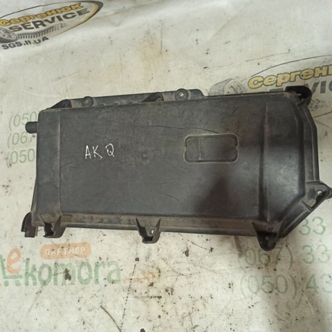 Коробка фільтра 036129611M VAG