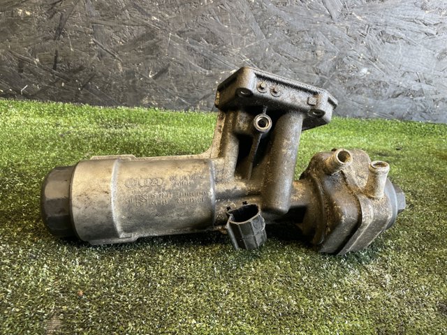 Корпус масляного фільтра 038115389 VAG