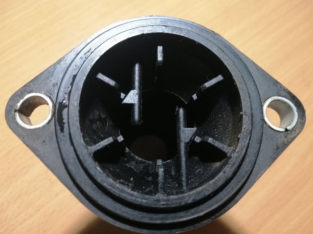 Водопровідна труба 038121121 VAG