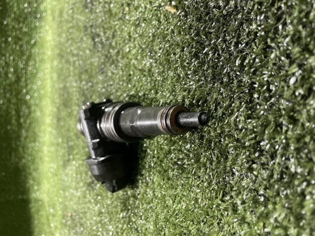 Форсунка паливна 038130073AG VAG