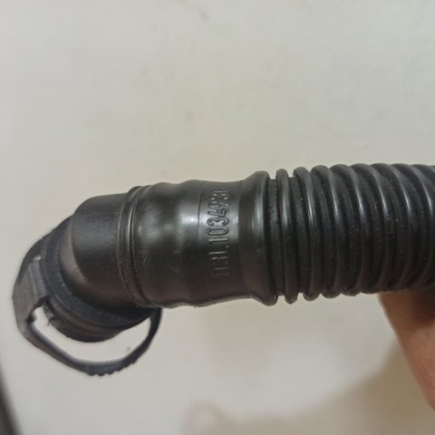Шланг для видалення повітря 03L103493G VAG