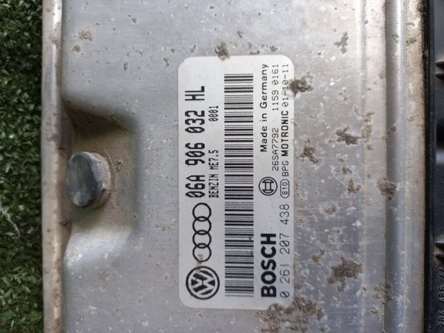 Блок двигуна 06A906032HL VAG