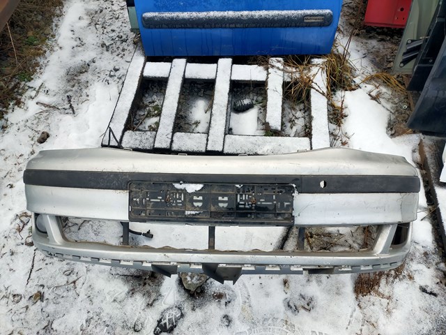 Буфер (бампер) передній 1324223 FORD