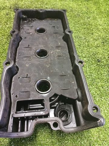 Кришка клапанна, ліва 132647Y010 NISSAN