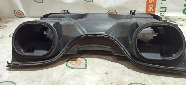 Повітроприймач 13717785738 BMW