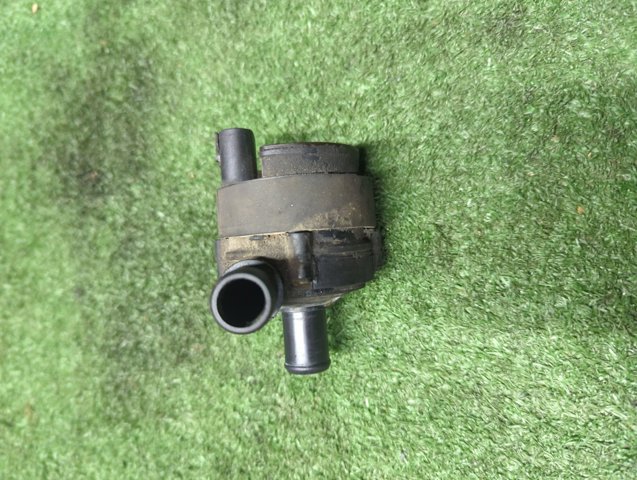 Помпа водяна, (насос) охолодження, додатковий електричний 144B0JG70A NISSAN