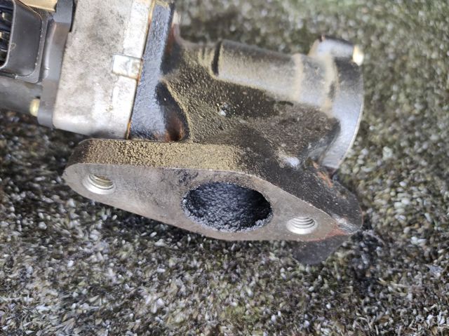 Клапан EGR, рециркуляції газів 14710AD203 NISSAN
