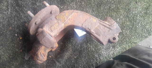 Цапфа поворотного кулака 1474291 FORD