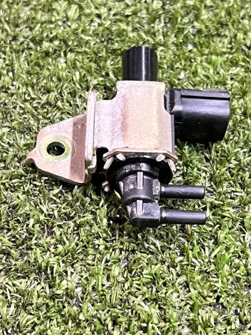 Клапан соленоїд регулювання заслонки EGR 149558J100 NISSAN