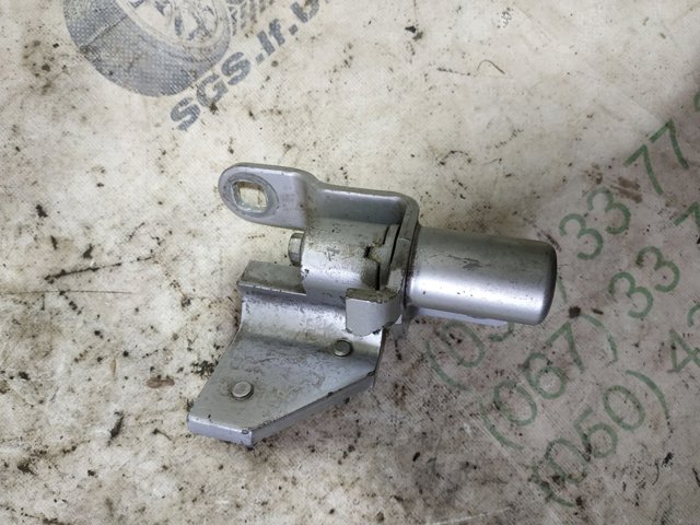 Петля задніх правих дверей 1529956 FORD