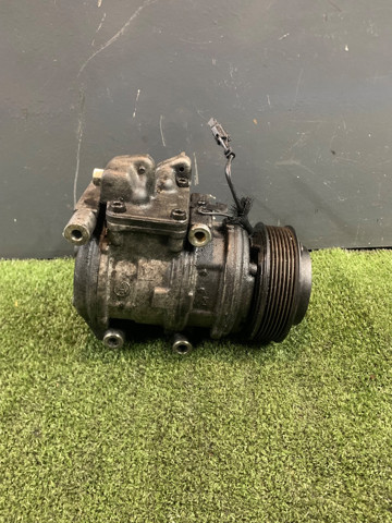 Компресор кондиціонера 1625023500 HYUNDAI
