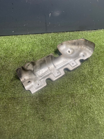 Кришка випускного колектора 16590VK500 NISSAN