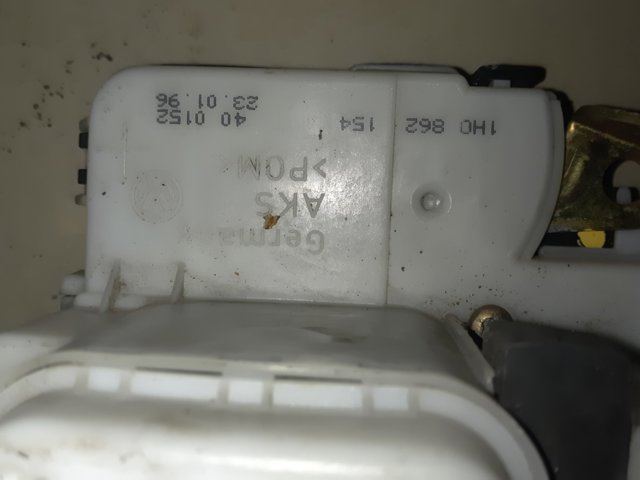 Замок передніх пасажирських дверей 1H0862154 VAG