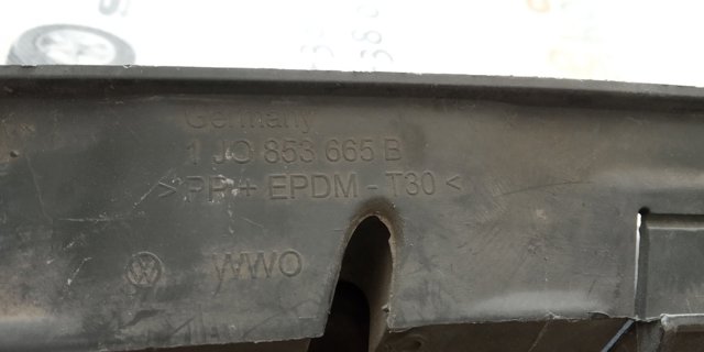Решітка переднього бампера, ліва 1J0853665B VAG