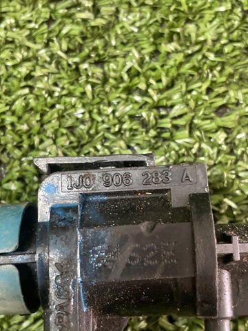 Клапан соленоїд регулювання заслонки EGR 1J0906283A VAG