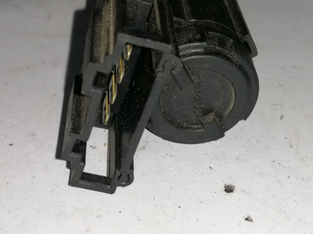 Жабка стопів 1J0945511B VAG