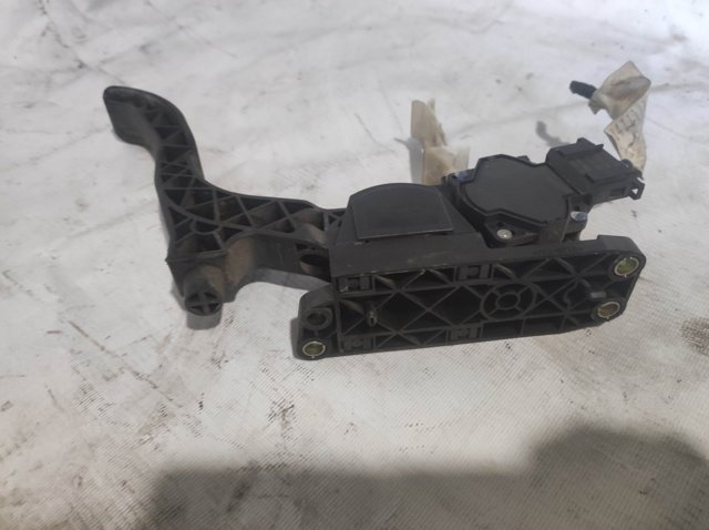 Підаль газу 1J1721503K VAG