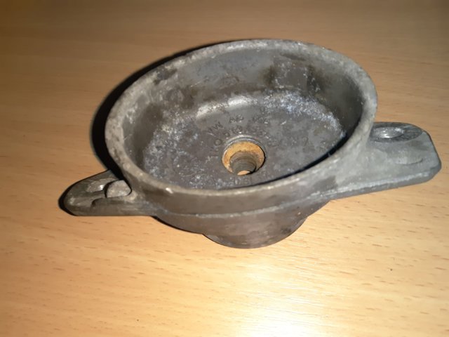 Опора амортизатора заднього 1K0513353H VAG