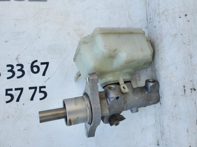 Циліндр головний гальма (Гідротормоз) 1K1614019K VAG