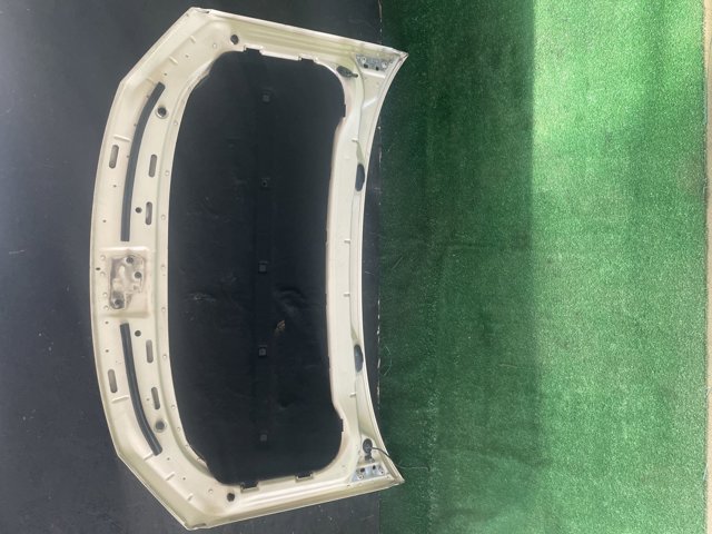 Капот 1T0823031L VAG