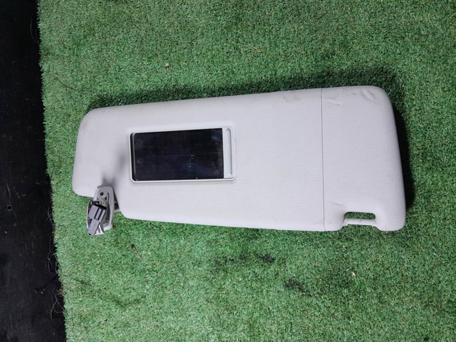 Козирок сонцезахисний 1T0857552 VAG