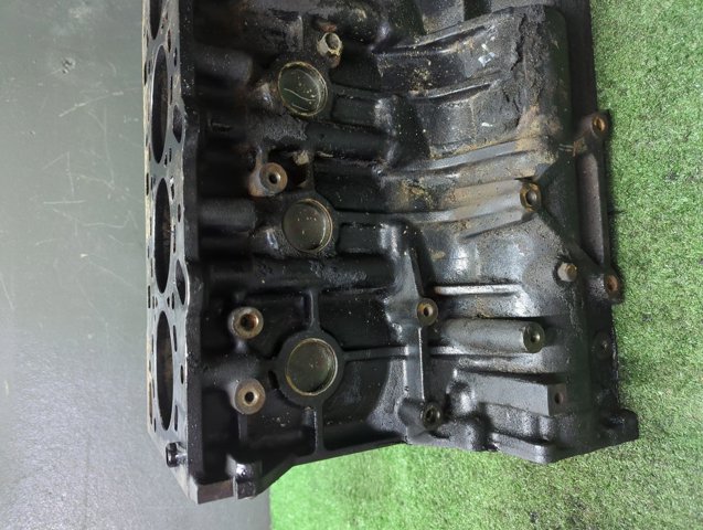 Пеньок 211004A010 HYUNDAI