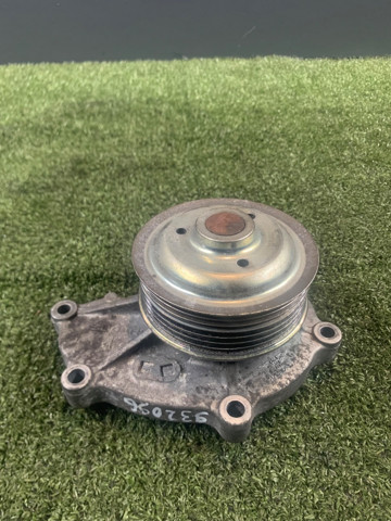 Помпа охолодження 21110AA520 SUBARU