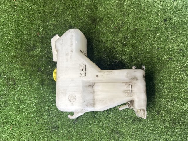 Розширювальний бачок охолодження 21710BM410 NISSAN