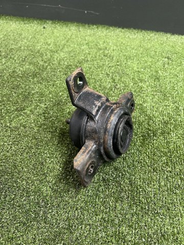 Права подушка двигуна 218112B100 HYUNDAI