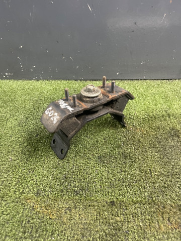 Подушка передньої опори двигуна 218323E354 HYUNDAI
