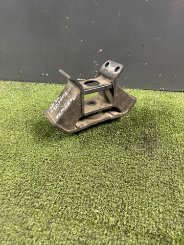 Подушка КПП 218323E384 HYUNDAI