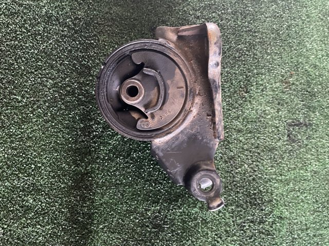 Передня опора двигуна 219102E501 HYUNDAI