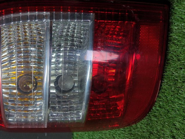 Задня ліва фара 24451841 OPEL