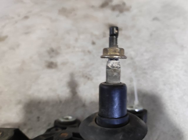 Двигун склоочисника заднього скла 2T1417W400AE FORD