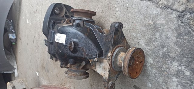 Редуктор колісний моста переднього 31501428693 BMW