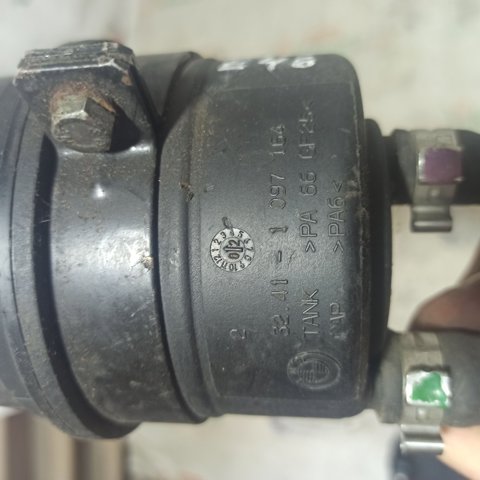 Бачок гідропідсилювача 32411097164 BMW