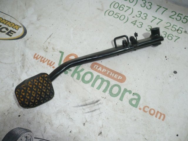 Педаль і привід механізму управління гальмами (привід гальмівного крана) 35206752649 BMW
