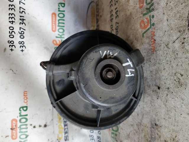 Моторчик пічки 357819021 VAG