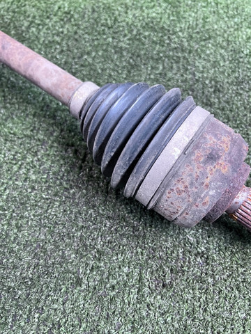 Привід передній правий 391006777R RENAULT