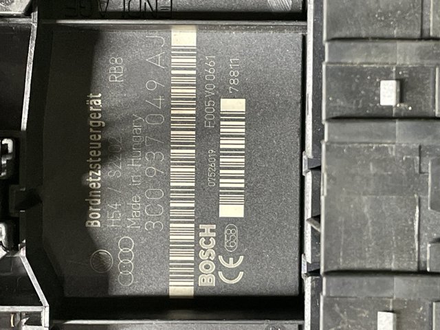 Блок управління бортової мережі 3C0937049AJ VAG