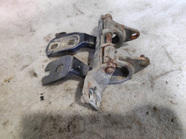 Кріплення кришки багажника 41628227945 BMW
