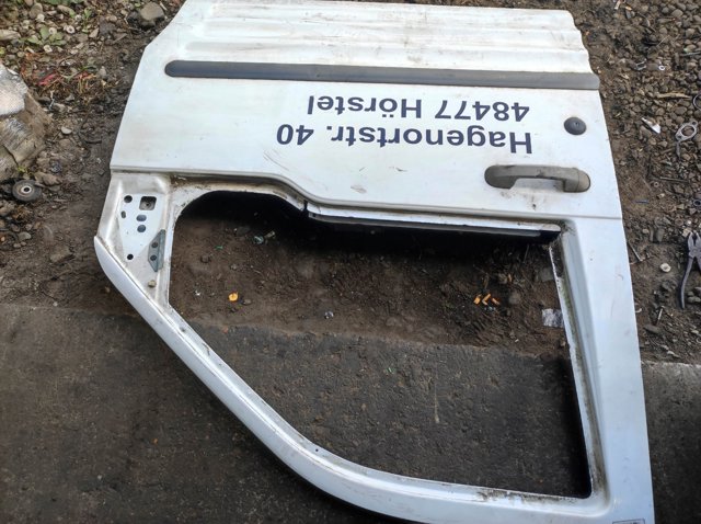 Пасажирські передні двері 4393548 FORD