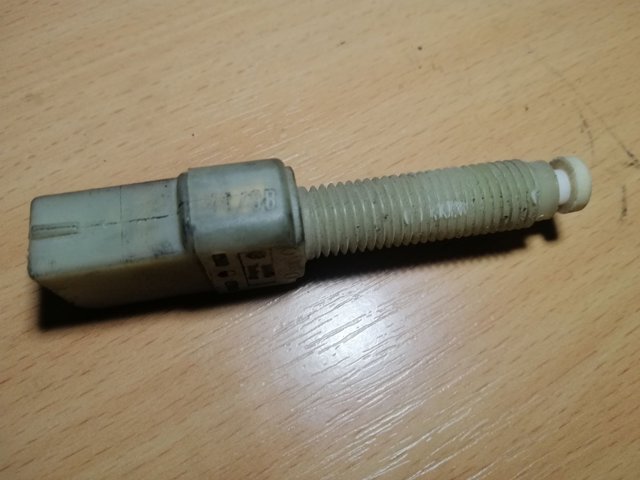 Датчик педалі гальма 443945515 VAG