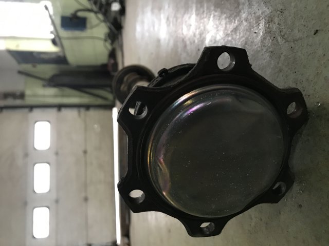 Піввісь передня, права 4B0407272C VAG