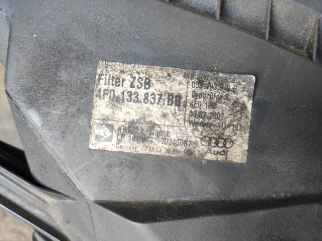 Корпус повітряного фільтра 4F0133837BB VAG