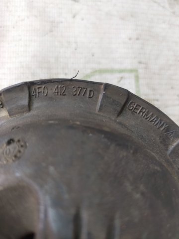 Подушка амортизатора переднього 4F0412377D VAG
