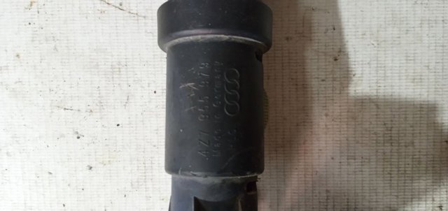 Форсунка омивача фари передньої 4Z7955979 VAG